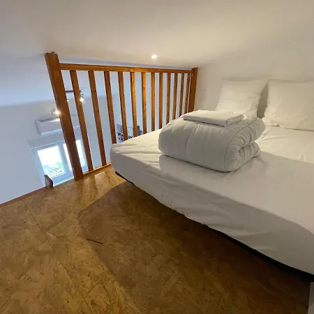 Lägenhet Chez Franou, Centre , Rez De Chaussee Nîmes