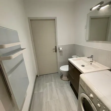 Chez Franou, Centre , Rez De Chaussee Lägenhet Nîmes